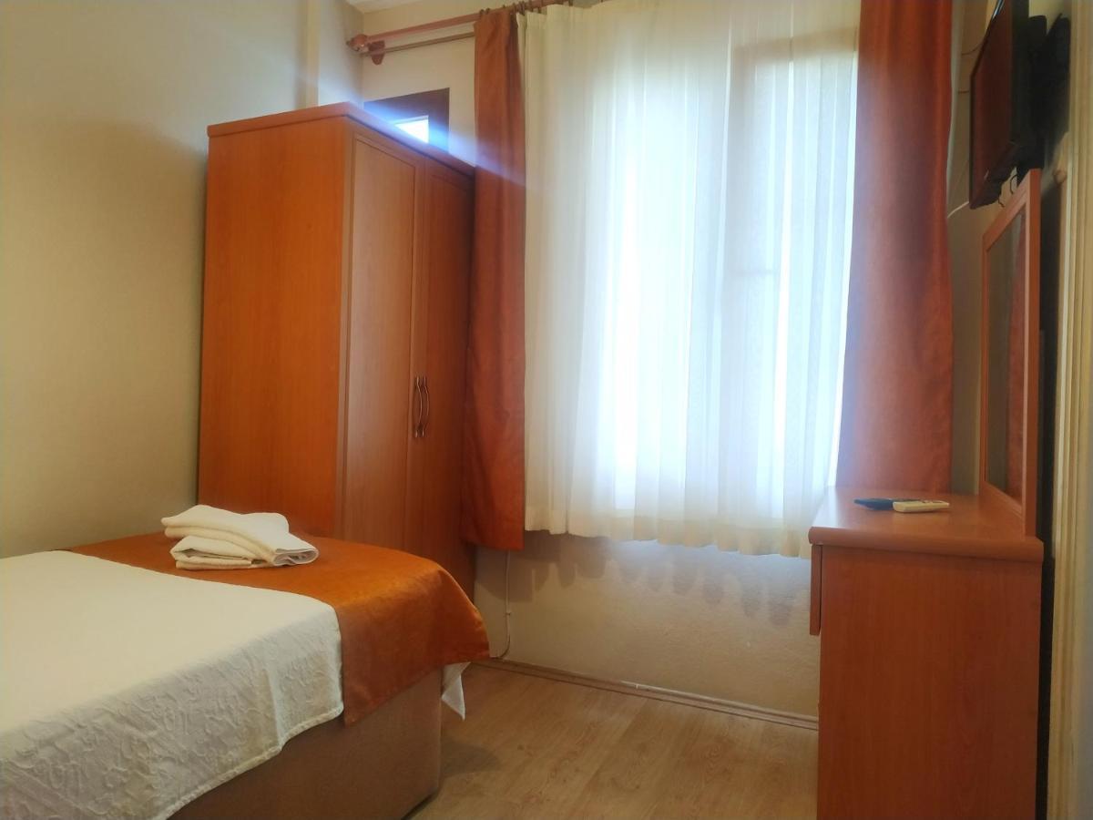 Yalcin Hotel Çeşme Εξωτερικό φωτογραφία