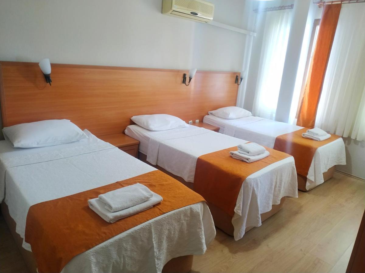 Yalcin Hotel Çeşme Εξωτερικό φωτογραφία