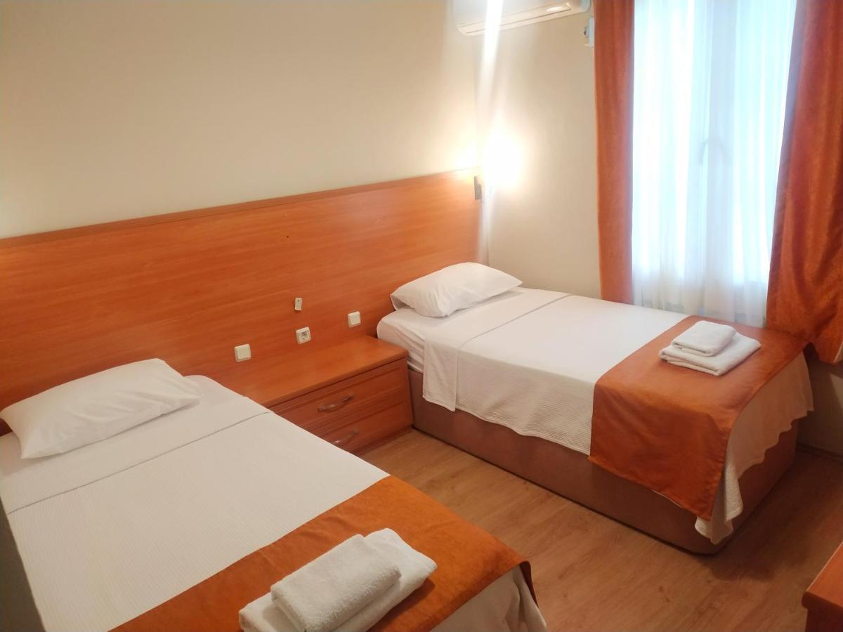 Yalcin Hotel Çeşme Εξωτερικό φωτογραφία